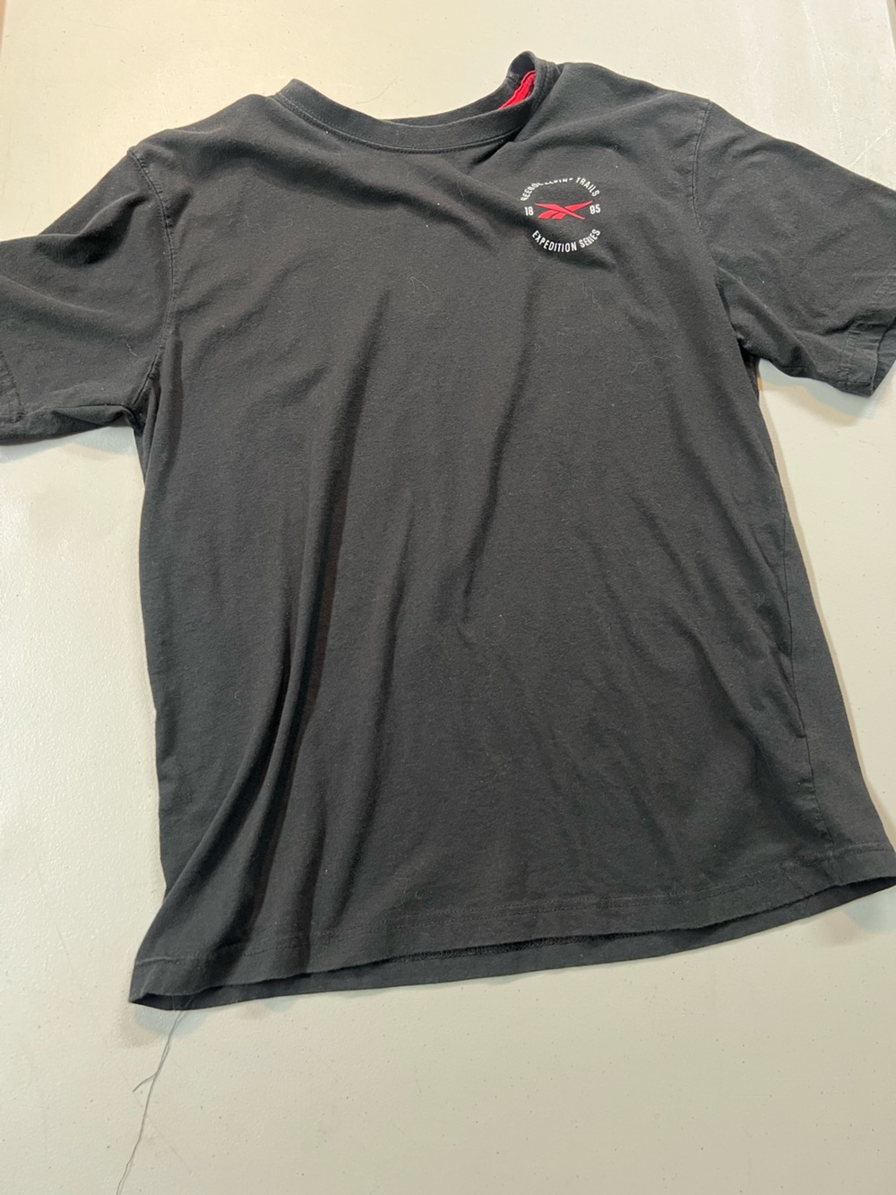 Reebok Black Graphic T-Shirt Men’s Size M Alpine Trails Expedition Tee